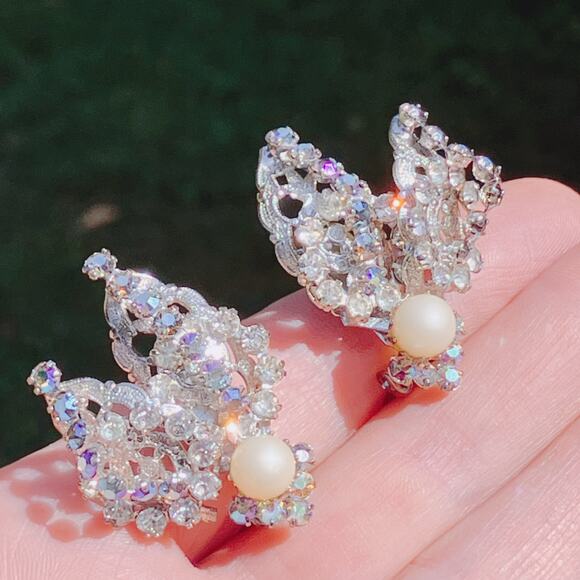 VTG Signed Hobé Mid Century Earrings AB 1950s Rhinestone Faux Pearl Clip On - Picture 2 of 11